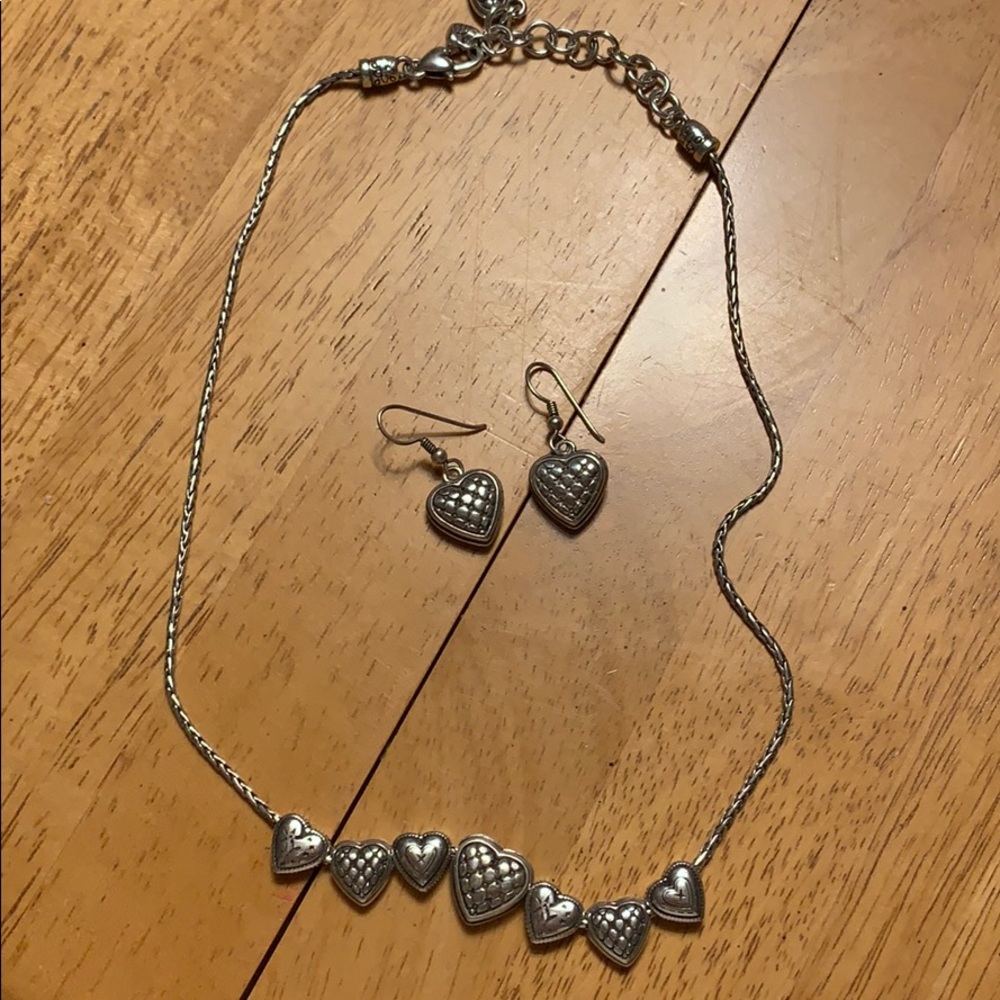 Necklace and earring set